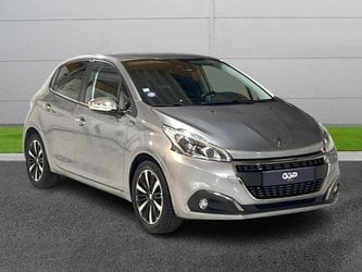 D'occasion À Lys Lez Lannoy | Peugeot 208 1.2 Puretech 82Ch E6.C Signature 5P