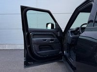 Voitures D'neuves Stock À Villeneuve D'ascq | Land Rover Defender 110 P300E Phev X-Dynamic Hse