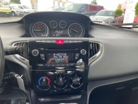 Lancia Ypsilon essence II 1.2 8v 69 ch Stop&Start Gold OCCASION en Indre-et-Loire - Laurier Automobiles Amboise img-15