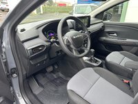 Voitures Neuves Stock Dacia Jogger Extreme Hybrid 140 - 7 Places À Gien