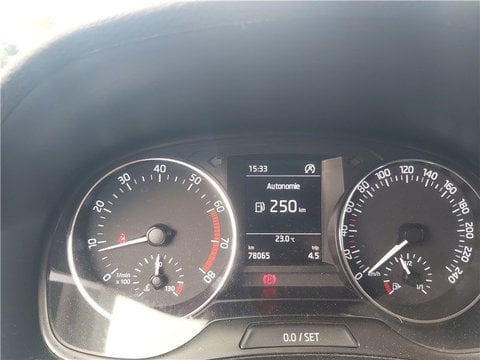 Voitures Occasion Škoda Fabia 1.0 Mpi 75 Ch Bvm5 Clever À Bassussarry