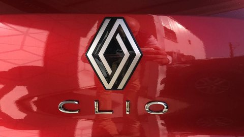 Voitures 0Km Renault Clio V Tce 100 Gpl Evolution À Aire-Sur-L'adour