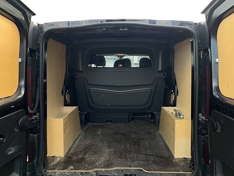 Voitures Occasion Renault Trafic Iii Ca L1H1 1000 Kg Dci 145 Energy Edc Grand Confort À Bayonne