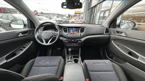 Voitures Occasion Hyundai Tucson Iii 1.7 Crdi 141 2Wd Dct-7 Creative À Anglet