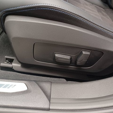 Voitures D'occasion À Lormont | Bmw Série 1 Serie 1 F70 120D 163 Ch Dkg7 M Sport