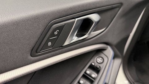 Voitures D'occasion À Lormont | Bmw Série 1 Serie 1 F40 118I 136 Ch Dkg7 M Sport