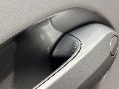 Voitures D'occasion À Lormont | Bmw Série 1 Serie 1 F40 118I 136 Ch Dkg7 M Sport