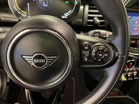 Voitures Occasion Mini Mini F56 Hatch 3 Portes Cooper Se 184 Ch Finition Yours À Brive La Gaillarde
