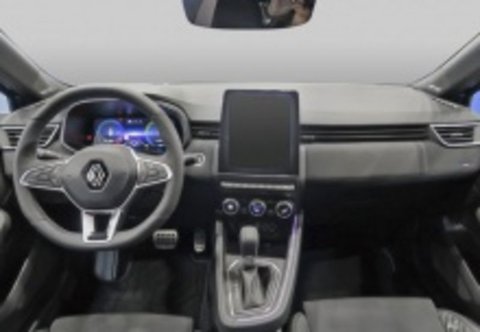 Voitures Neuves Stock Renault Clio V Nouvelle E-Tech Full Hybrid 145 Techno À Noisiel