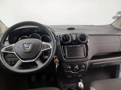 Voitures Occasion Dacia Lodgy Tce 130 Fap 7 Places Sl Techroad À Dax