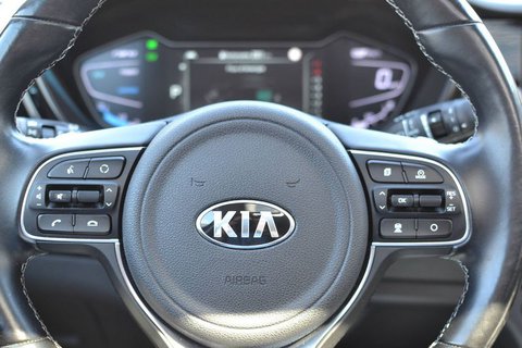 Voitures Occasion Kia Niro 1.6 Gdi Hybride Rechargeable 141 Ch Dct6 Premium À La Teste-De-Buch