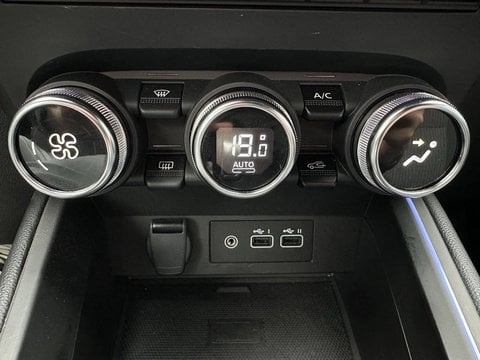 Voitures D'occasion À Chauray | Mitsubishi Colt Vii 1.6 Mpi Hev 143 Instyle