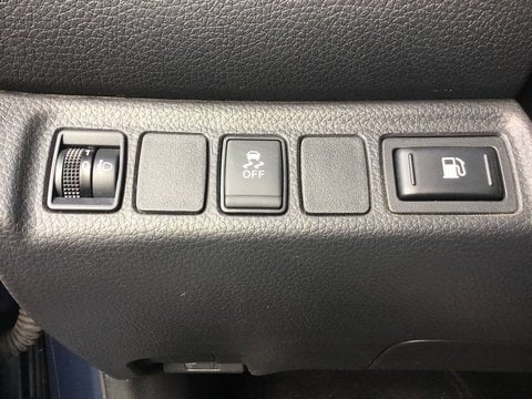 Voitures D'occasion À Chauray | Nissan Navara Np300 Iii Np300 2.3 Dci 190 Double Cab Bva7 N-Conn...