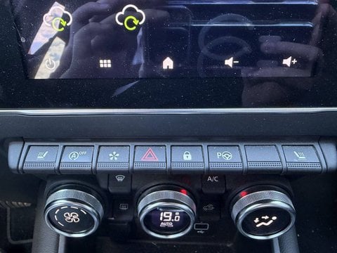 Voitures D'occasion À Chauray | Renault Captur Tce 140 Edc Initiale Paris