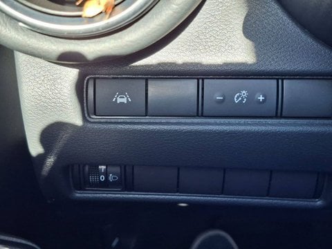Voitures D'occasion À Chauray | Nissan Juke Ii Hybrid 143 N-Connecta