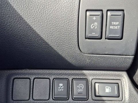 Voitures D'occasion À Chauray | Nissan Navara Np300 2.3 Dci 160 King Cab N-Connecta