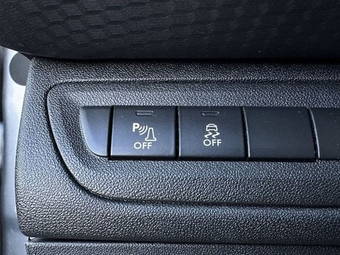 Voitures D'occasion À Chauray | Peugeot 208 1.6 Bluehdi 100Ch Bvm5 Allure