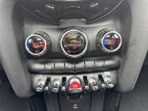 Voitures Occasion Mini Mini F55 Hatch 5 Portes Cooper 136 Ch Edition Greenwich À Trélissac