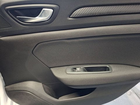 Voitures D'occasion À Tarbes | Renault Mégane Megane Iv Iv Berline Blue Dci 95 Zen
