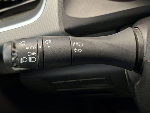 Voitures D'occasion À Tarbes | Renault Kangoo Iii Van Blue Dci 95 Grand Confort Sesame Ouvre Toi