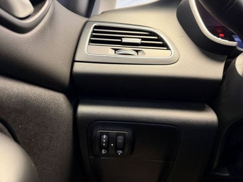 Voitures D'occasion À Tarbes | Renault Mégane Megane Iv Iv Berline Blue Dci 115 - 21N Business