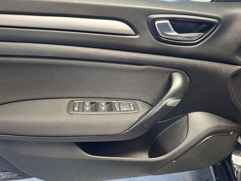 Voitures D'occasion À Tarbes | Renault Mégane Megane Iv Iv Berline Blue Dci 115 Edc - 20 Business