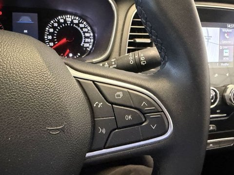 Voitures D'occasion À Tarbes | Renault Mégane Megane Iv Iv Berline Blue Dci 115 - 21N Business