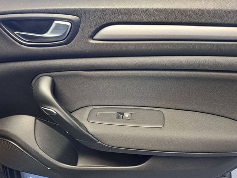 Voitures D'occasion À Tarbes | Renault Mégane Megane Iv Iv Berline Blue Dci 115 Edc Business