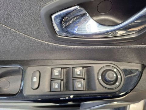 Voitures D'occasion À Tarbes | Renault Captur Dci 90 Energy Eco² Intens