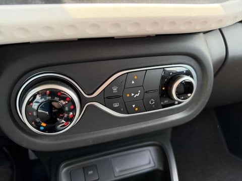 Voitures D'occasion À Avesnes-Sur-Helpe | Renault Twingo E-Tech Electric Life R80 Achat Intégra...