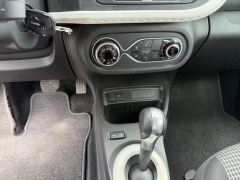 Voitures D'occasion À Avesnes-Sur-Helpe | Renault Twingo E-Tech Electric Authentic R80 Achat Int...
