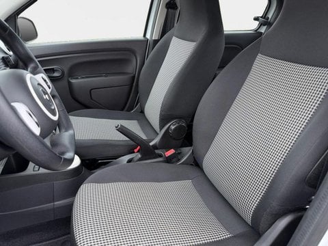Voitures D'occasion À Avesnes-Sur-Helpe | Renault Twingo E-Tech Electric Authentic R80 Achat Int...