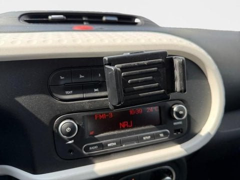 Voitures D'occasion À Avesnes-Sur-Helpe | Renault Twingo E-Tech Electric Life R80 Achat Intégra...