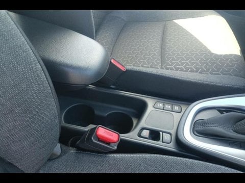 Voitures D'occasion À Avignon | Toyota Yaris Cross 116H Design My21