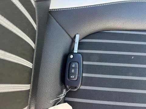 Voitures D'occasion À Avignon | Renault Twingo E-Tech Electric Techno R80 Achat Intégral