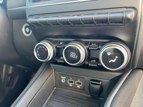 Voitures D'occasion À Avignon | Renault Zoe Life Charge Normale R110 Achat Intégral 4Cv