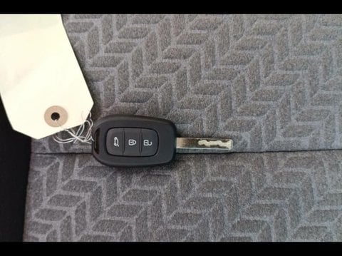 Voitures D'occasion À Avignon | Renault Clio 1.0 Tce 90Ch Limited -21N