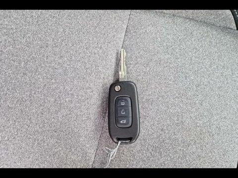 Voitures D'occasion À Avignon | Renault Clio 1.6 E-Tech 145Ch Full Hybrid Evolution - 24