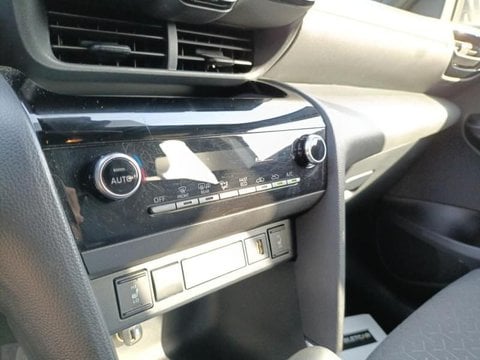 Voitures D'occasion À Avignon | Toyota Yaris Cross 116H Design Awd-I My22