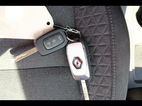 Voitures D'occasion À Avignon | Renault Clio 1.6 E-Tech Hybride 140Ch Zen -21N
