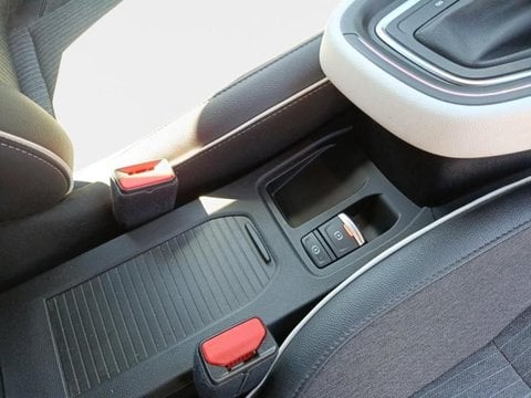 Voitures D'occasion À Avignon | Renault Clio 1.6 E-Tech Hybride 145Ch Techno