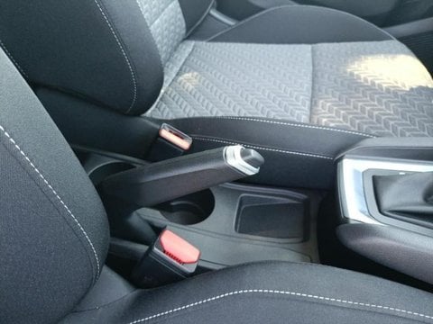 Voitures D'occasion À Avignon | Renault Clio 1.6 E-Tech Hybride 145Ch Evolution