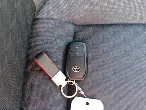 Voitures D'occasion À Avignon | Toyota Yaris 116H Collection 5P My21