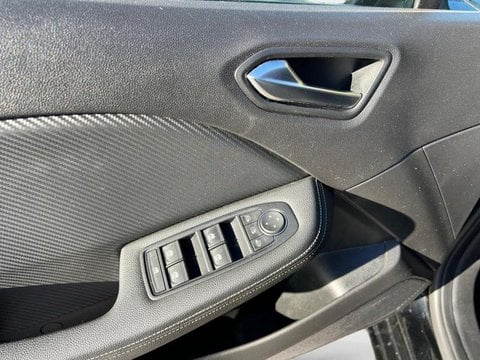 Voitures D'occasion À Avignon | Renault Clio 1.6 E-Tech Hybride 145Ch Engineered