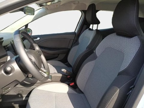 Voitures D'occasion À Avignon | Renault Clio 1.6 E-Tech 145Ch Full Hybrid Evolution - 24