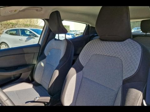 Voitures D'occasion À Avignon | Renault Clio 1.6 E-Tech 145Ch Full Hybrid Evolution