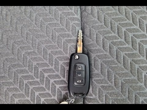 Voitures D'occasion À Avignon | Renault Clio 1.6 E-Tech 145Ch Full Hybrid Evolution