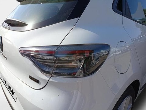 Voitures D'occasion À Avignon | Renault Clio 1.6 E-Tech 145Ch Full Hybrid Evolution - 24