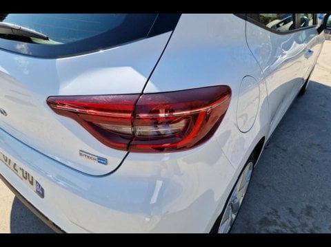 Voitures D'occasion À Avignon | Renault Clio 1.6 E-Tech Hybride 145Ch Evolution