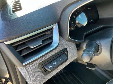 Voitures D'occasion À Avignon | Renault Clio 1.0 Tce 90Ch Techno